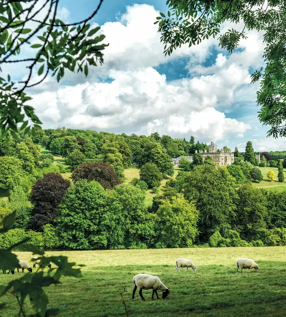 Rendcomb College Panorama of the grounds